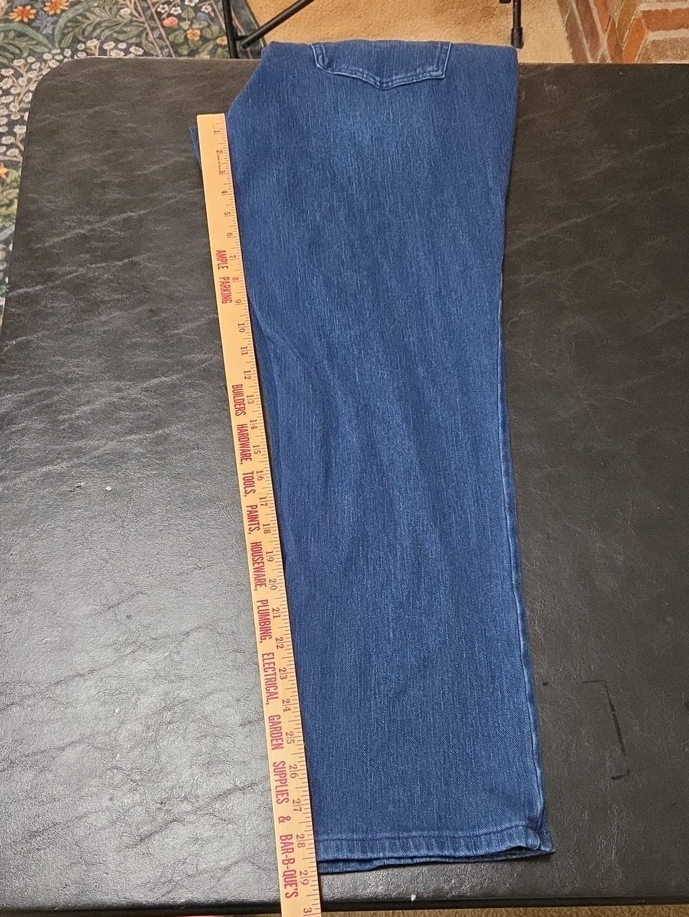 Belle by Kim Gravel Size 16 Pull On Dark Wash Straight Leg Comfort Stretch Jeans - Picture 9 of 10
